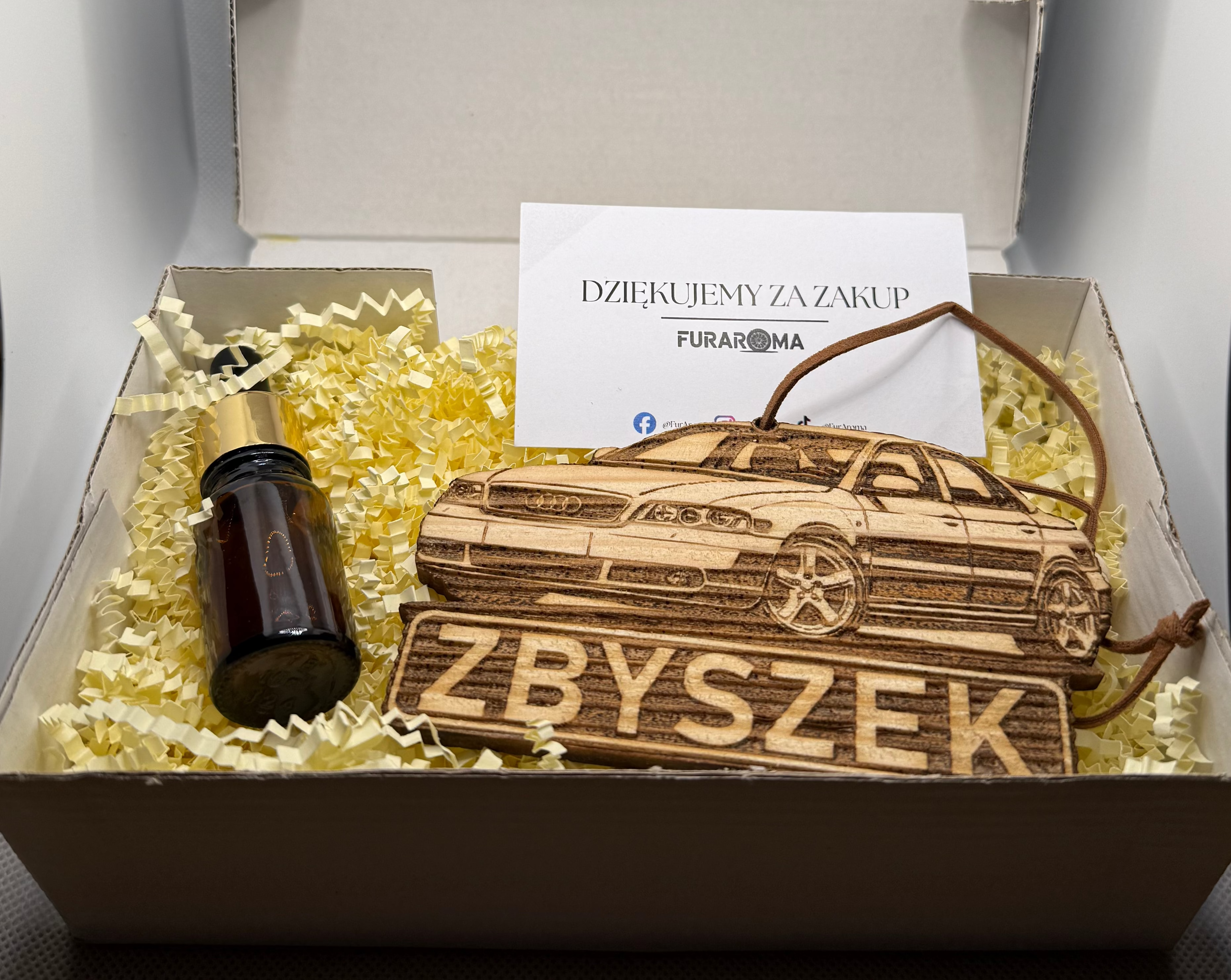 AUDI A4 B5 - Zawieszka zapachowa